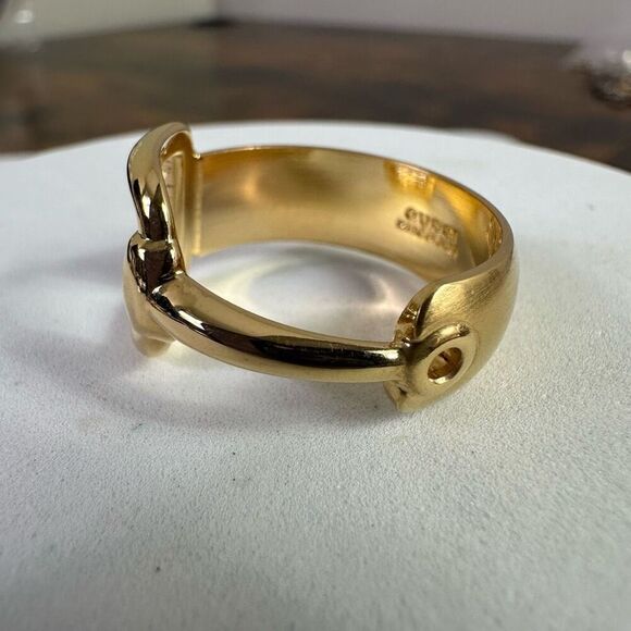Gucci Horsebit Gold Tone Scarf Ring - Picture 2 of 8